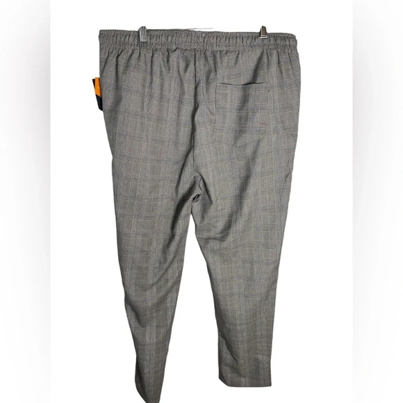 Day & Age Gray Plaid Slim Fit Trousers Size XL with elastic band - Picture 6 of 7